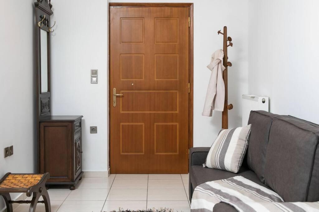 Aegina Town Apartment , With Private Parking Kültér fotó